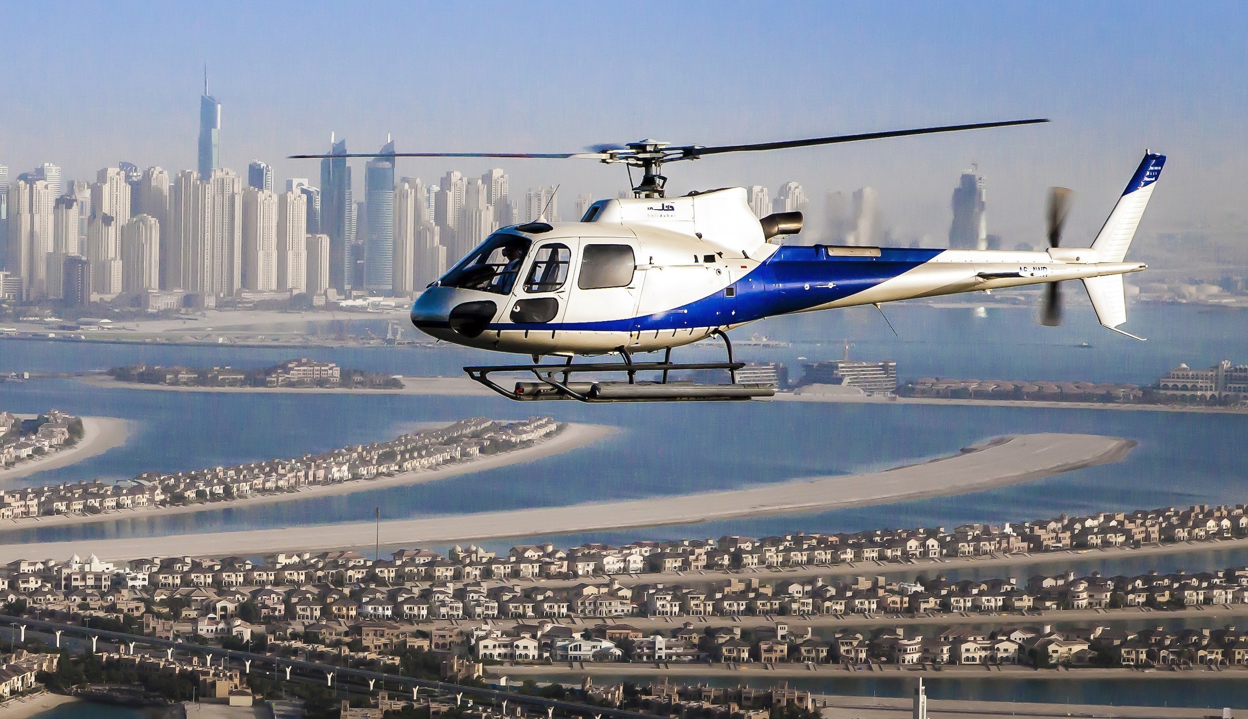 Helicopter Tour Over Dubai by HeliDubai!